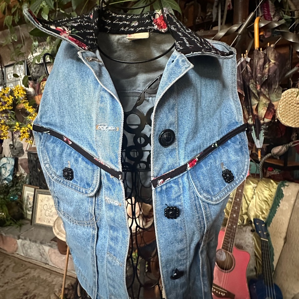 Trendy Blue Denim Vest with Black Details